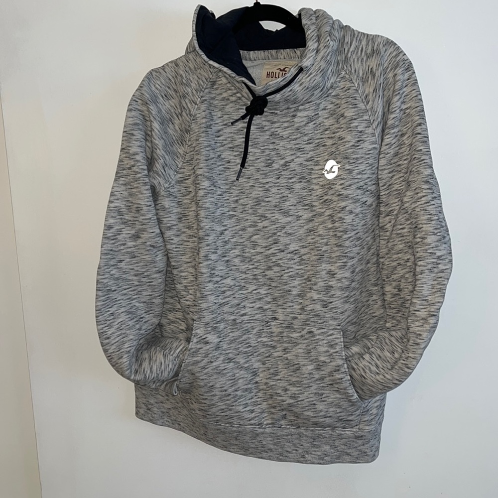 Hollister hoodie. Like new! Middle pocket